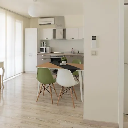 Asparuh Studio-7 * Варна