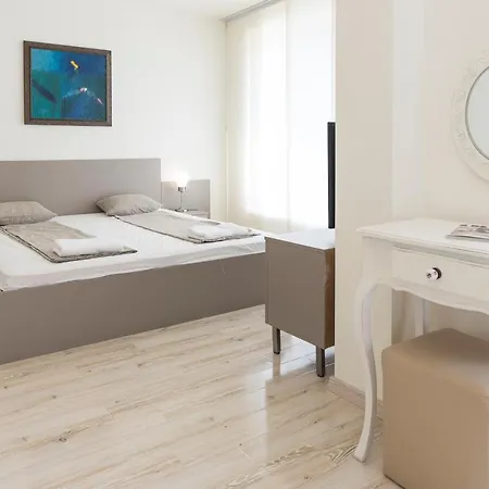 Asparuh Studio-7 *